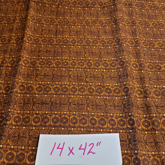 Cotton Fabric Lot 2 Pcs Farm Animal Cow Print & Geo 23x32–14x42" Brown Scraps - Picture 8 of 8